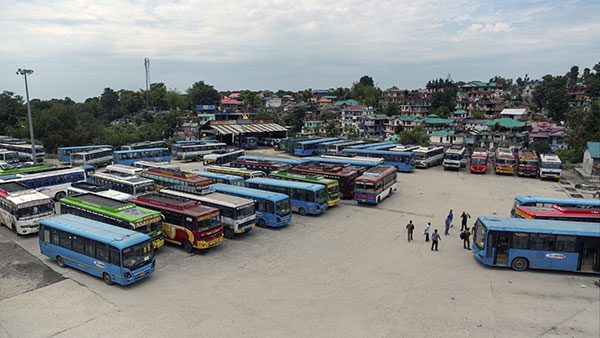 ஆம்னி பஸ்கள் இரவில் மட்டுமே இயங்கும்... பகலில் ஓட்ட மாட்டாங்க . . . இதுக்கு பின்னாடி இப்படி ஒரு சூட்சமம் இருக்கா?