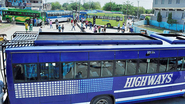 ஆம்னி பஸ்கள் இரவில் மட்டுமே இயங்கும்... பகலில் ஓட்ட மாட்டாங்க . . . இதுக்கு பின்னாடி இப்படி ஒரு சூட்சமம் இருக்கா?