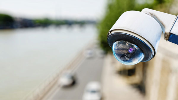 2 கார், 13 பைக்குகளை திருடிய 20 வயது இளைஞர்... எல்லாம் பெண் தோழிக்காகவாம்! ஹீரோ ஸ்பிளெண்டரைதான் அதிகம் திருடியிருக்காரு!