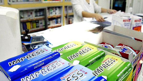 விமானத்தில் பயணிக்கும் போது சுவிங்கம் சாப்பிடக்கூடாது... மீறிச் சாப்பிட்டால் இவ்வளவு பிரச்சனை வருமா ? 