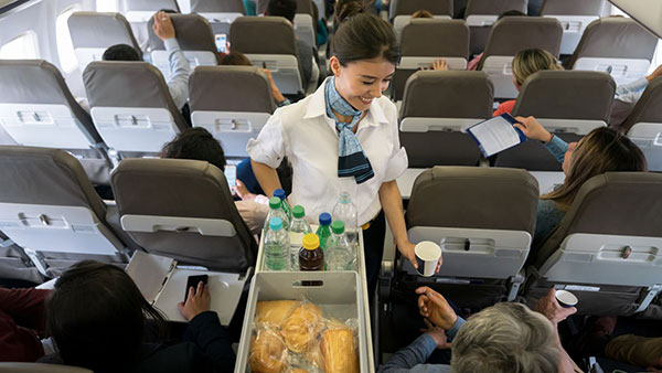 எப்படா இறங்குவோம்னு ஆயிரும்! அதிக லாபத்திற்காக இப்படி எல்லாம் பண்றாங்களா? விமானத்தில் பறக்கற ஆசையே போயிருச்சு!