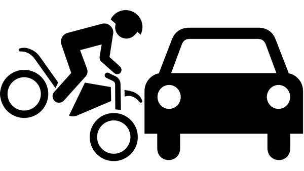 இன்டிகேட்டர் போடமால் சடாரென திரும்பிய தாத்தா... இனி வண்டி ஓட்டுற ஆசையே அவருக்கு வராது! தரமான ஆப்பு வைத்த போலீஸ்!