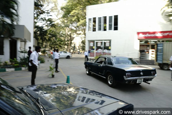 பழைய கார்களுக்கு ஏன் மவுசு அதிகமாக இருக்கிறது? கோடி ரூபாய் கூட செலவு செய்கிறார்களே ஏன்?