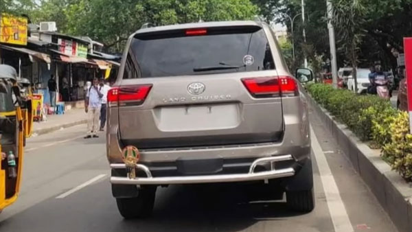 விற்பனைக்கு அறிமுகம்னுகூட அறிவிக்கல... அதுக்குல்ல இந்த டொயோட்டா காரை வாங்கிட்டாரு அமைச்சர் கேஎன் நேரு! அதோட விலை எவ்வளவு தெரியுமா?