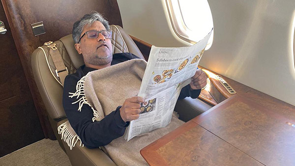 நடிகை சுஷ்மிதா சென்னின் புதிய காதலர் லலித் மோடியிடம் உள்ள சொகுசு கார்கள்!! இவை சும்மா டிரைலர் தான்