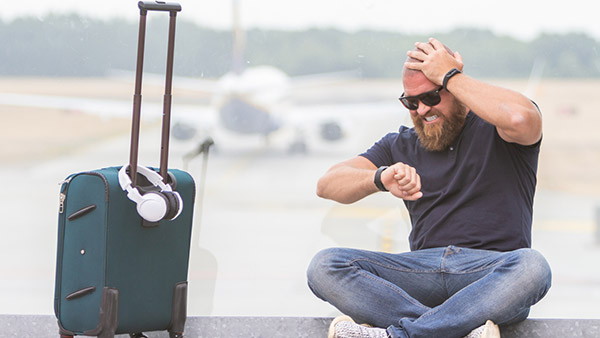 விமானத்தை தவறவிட நேர்ந்தால், ஏர்போர்டில் இந்த தவறை மட்டும் செஞ்சிடாதீங்க!! அபராதம் கூடினே போகும்! விமானத்தை தவறவிட நேர்ந்தால், ஏர்போர்டில் இந்த தவறை மட்டும் செஞ்சிடாதீங்க!! அபராதம் கூடினே போகும்!