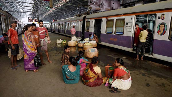 லோக்கல் ட்ரெயினை லைவாக டிராக் செய்யலாம்... அதிகாரப்பூர்வ செயலியை அறிமுகம் செய்த மத்திய ரயில்வேத்துறை!