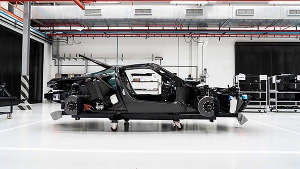 1.8 வினாடிகளிலேயே மணிக்கு 100 கிமீ வேகத்தை எட்டிவிடும்! 1900 குதிரை திறனை வெளியேற்றும் காரின் உற்பத்தியை தொடங்கியது பினின்ஃபரினா!