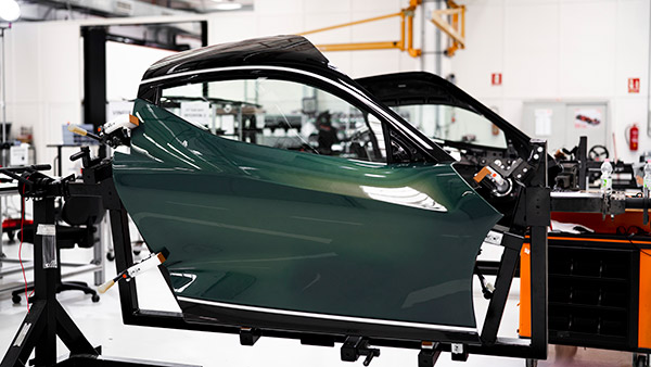 1.8 வினாடிகளிலேயே மணிக்கு 100 கிமீ வேகத்தை எட்டிவிடும்! 1900 குதிரை திறனை வெளியேற்றும் காரின் உற்பத்தியை தொடங்கியது பினின்ஃபரினா!