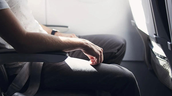 சும்மா சண்டை போடாதீங்க . . . இனி ஆர்ம் ரெஸ்டை இவங்கதான் பயன்படுத்த முடியும் ! யாருக்கும் தெரியாத ரகசிய ரூல்ஸ் . . . .