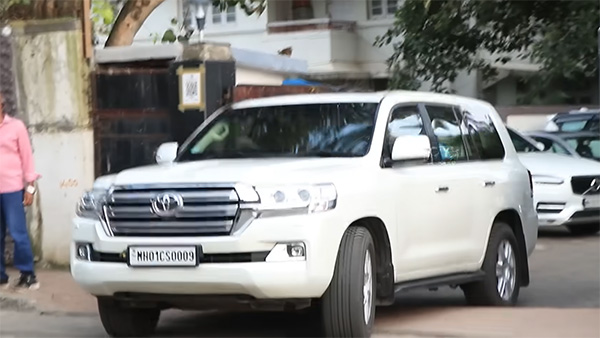 புல்லட் ப்ரூஃப் கார் பயன்பாட்டிற்கு மாறிய பிரபல திரை நட்சத்திரம்... கொலை மிரட்டல் அதிகம் வருகிறதாம்... யாருங்க அந்த நடிகர்?