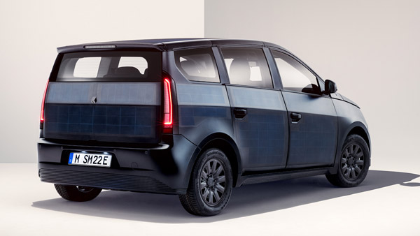 உற்பத்திக்கு தயாரான சோலார் கார்... சூரிய ஒளி ஒன்னு இருந்தாபோதும் 112 கிமீ தாராளமா பயணிக்கலாம்!
