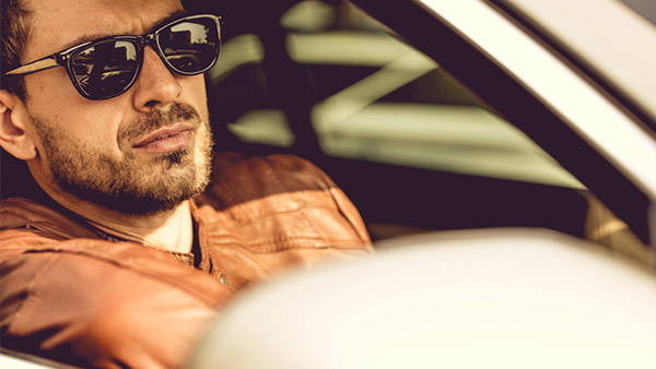 பைத்தியக் காரதனம் எல்லாம் இல்ல . . . மழை பெய்யும் போது கூலிங் கிளாஸ் போட்டு கார் ஓட்டுவது தான் சிற ந்தது ஏன் தெரியுமா ? பைத்தியக் காரதனம் எல்லாம் இல்ல . . . மழை பெய்யும் போது கூலிங் கிளாஸ் போட்டு கார் ஓட்டுவது தான் சிற ந்தது ஏன் தெரியுமா ?