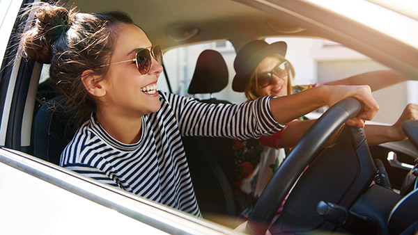 பைத்தியக் காரதனம் எல்லாம் இல்ல . . . மழை பெய்யும் போது கூலிங் கிளாஸ் போட்டு கார் ஓட்டுவது தான் சிற ந்தது ஏன் தெரியுமா ? பைத்தியக் காரதனம் எல்லாம் இல்ல . . . மழை பெய்யும் போது கூலிங் கிளாஸ் போட்டு கார் ஓட்டுவது தான் சிற ந்தது ஏன் தெரியுமா ?