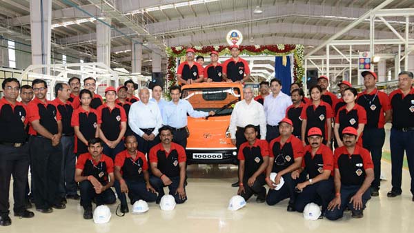 சிங்கப்பெண்ணே . . . . ஆண்கள் வசம் இருந்த ஆட்டோமொபைல் துறையில் தடம் பதிக்கத் துவங்கிய பெண்கள் . . . 