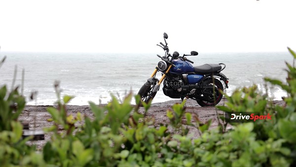 இப்படி ஒரு பைக்கை யாருமே எதிர்பார்க்கல . . . டிவிஎஸ் ரோனின் ரிவியூ