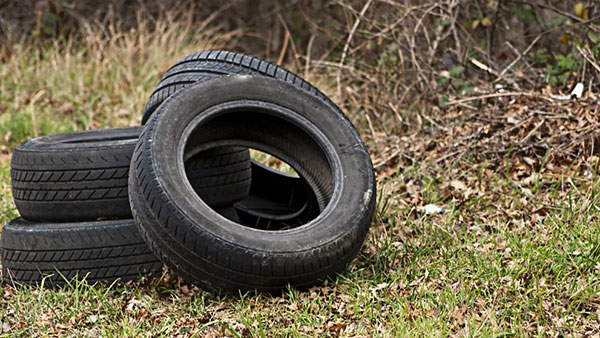 நீங்க நினைக்கற மாதிரி இது சாதாரண விஷயம் இல்ல... 'சடன் பிரேக்' பிடித்தால் காரில் இவ்ளோ பிரச்னைகள் ஏற்படுமா?