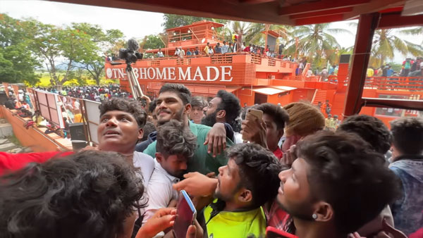 தங்கம் அண்ணாவோட ஹெல்மெட் பத்திரமா இருக்கு! ஆனந்த கண்ணீரில் TTF ரசிகர்கள்! உண்மையில் என்ன நடந்துச்சு தெரியுமா?