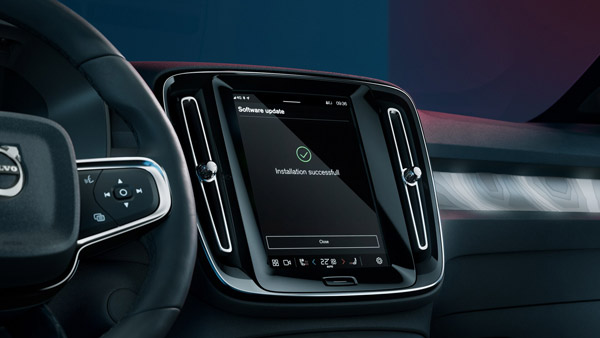 உண்மையா நம்ப முடியல... வெறும் 2 மணி நேரத்தில் விற்று தீர்ந்த எலெக்ட்ரிக் கார்... இந்தியாவில் நடந்த அதிசயம்!