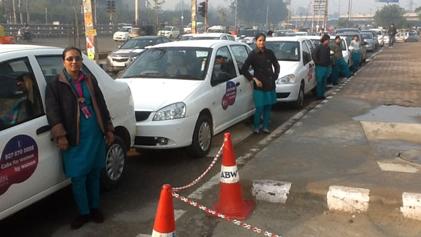 கேரள அரசு அறிமுகப்படுத்தும் இ - டாக்ஸி ஆப் . . . ஓலா, உபேரை விடக் குறைந்த விலையில் இனி கார்களில் பயணிக்கலாம் . . . டிரைவருக்கும் செம லாபம் !