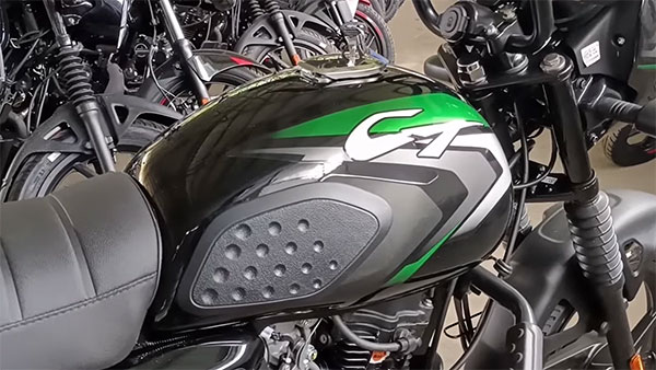 விலை குறைவு, பெர்ஃபாமன்ஸ் அதிகம்... 125சிசி-யில் பஜாஜ் சிடி பைக்!! சிடி125எக்ஸ் என்ற பெயரில்..