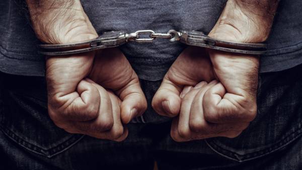 இவ்ளோ விஷயம் நடக்குதா... திருடப்படும் கார்கள் அடுத்து என்ன ஆகின்றன? கார்கள் திருட்டில் முதலிடத்தில் டெல்லி!!