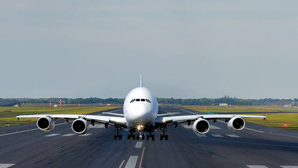 இது இந்தியாவிற்கே பெருமையாச்சே... பெங்களூர்-துபாய் பயணத்திற்கு உலகின் மிக பெரும் விமானம்!! ஏர்பஸ் ஏ380...