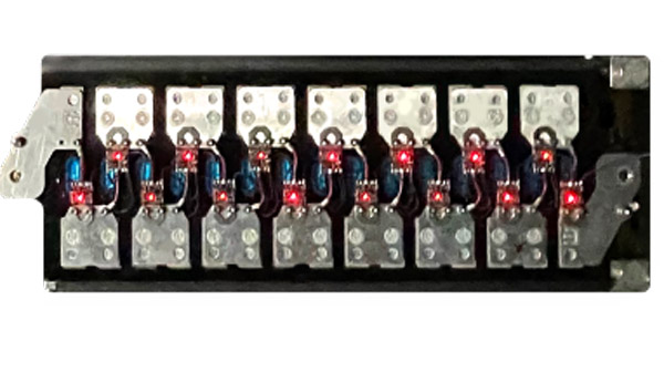 கார்களே தோத்துடுச்சுப்பா... 15 நிமிஷத்துல ஃபுல் சார்ஜாகும் திறனில் எலெக்ட்ரிக் ஆட்டோ... இதையே வாங்கிடலாம்போல!