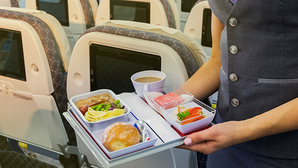 விமானங்களில் உணவு டேஸ்ட்டா இருக்காது... ஏன் தெரியுமா? மத்தவங்க மாதிரி நீங்களும் விமான நிறுவனங்களை திட்டாதீங்க!