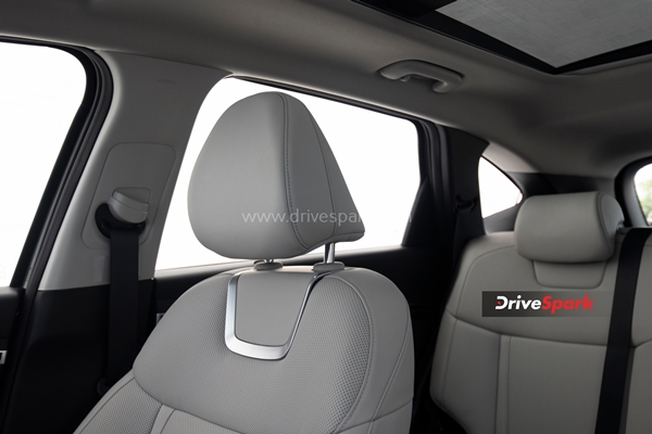 தோற்றத்தைத் தவிர பெருசா ஒன்னும் மாற்றம் இல்லை . . . புதிய ஹூண்டாய் டுஸான் - ரிவியூ