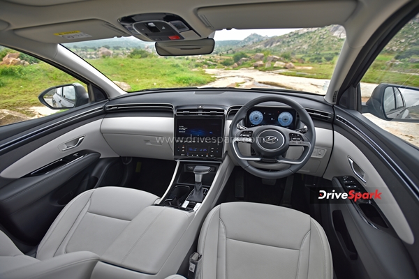 தோற்றத்தைத் தவிர பெருசா ஒன்னும் மாற்றம் இல்லை . . . புதிய ஹூண்டாய் டுஸான் - ரிவியூ