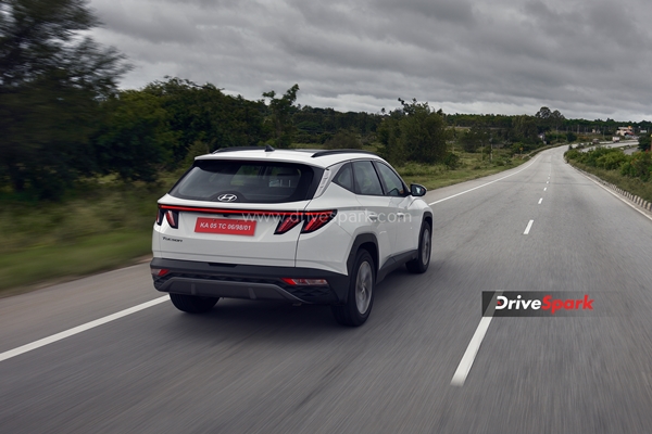 தோற்றத்தைத் தவிர பெருசா ஒன்னும் மாற்றம் இல்லை . . . புதிய ஹூண்டாய் டுஸான் - ரிவியூ