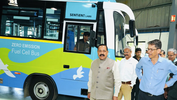 இனி டீசல் பற்றி எல்லாம் கவலையே வேண்டாம் . . . ஹைட்ரஜன் பஸ் வந்துருச்சு . . . இனி டிக்கெட் எல்லாம் ரொம்ப சீப் தான்