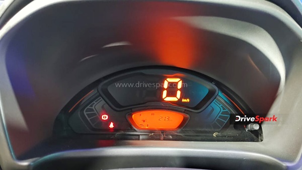 புது ஆல்டோ காரில் அடுத்த அதிரடியை செய்ய ரெடியாகும் மாருதி... இதுக்காகதான் எல்லாரும் காத்திருங்காங்க!