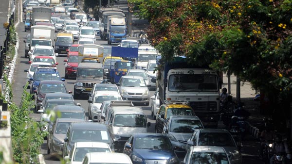 விபத்து நடந்தா காசு மட்டும் கொடுத்து ஏமாறாதீங்க . . . என்ன செய்யனும்னு இங்க பாருங்க . . . விபத்து நடந்தா காசு மட்டும் கொடுத்து ஏமாறாதீங்க . . . என்ன செய்யனும்னு இங்க பாருங்க . . .