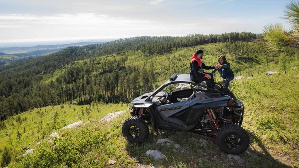 225 எச்பி திறனை வெளியேற்றும் ஆஃப்-ரோடு வாகனம் இந்தியாவில் அறிமுகம்... நீங்க நினைக்கிற விலையில இது கிடைக்காது!