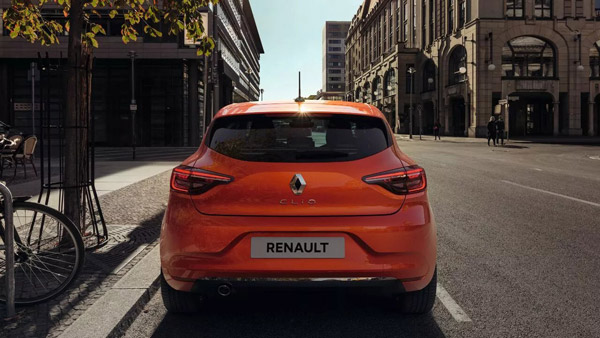 கார் ஓடி கொண்டிருக்கும்போது மயங்கிய ஓட்டுநர்... 25கிமீ பாதுகாப்பாக அழைத்து சென்ற கார்... என்ன காருங்க அது? அதோட விலை எவ்வளவு?