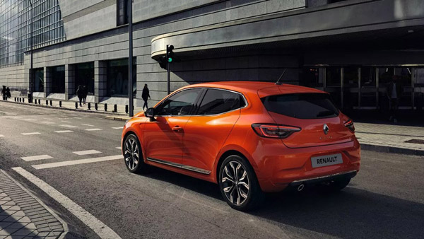 கார் ஓடி கொண்டிருக்கும்போது மயங்கிய ஓட்டுநர்... 25கிமீ பாதுகாப்பாக அழைத்து சென்ற கார்... என்ன காருங்க அது? அதோட விலை எவ்வளவு?