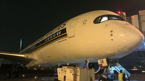 யம்மாடியோவ்... 19 மணிநேர விமான பயணமா!! உலகிலேயே நீண்ட தொலைவு இயங்கும் விமானம் இதுதான்! 