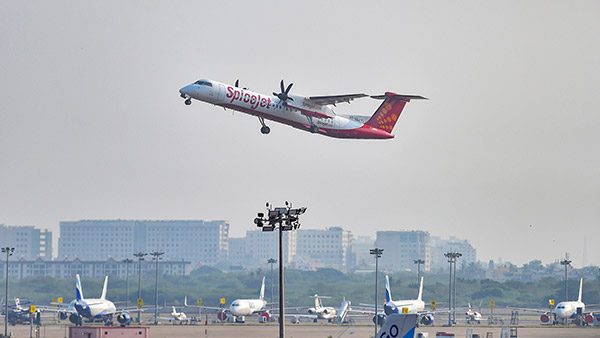 அடுத்தடுத்து போட்டா பல பிரச்சனைகள் இருக்கு . . . ரன்வேக்கள் குறுக்க மறுக்க அமைக்கப்படுவதற்கு இதான் உண்மையான காரணம்