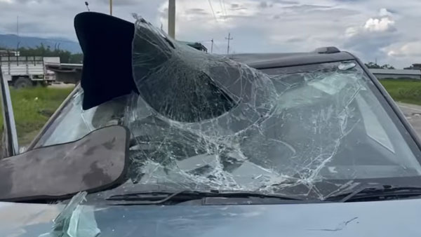 விபத்தில் சிக்கிய பாடகியின் டாடா பஞ்ச் கார்... ஹைலைட் என்னனா அவங்களுக்கு சின்னத ஒரு கீரல்கூட ஏற்படல!