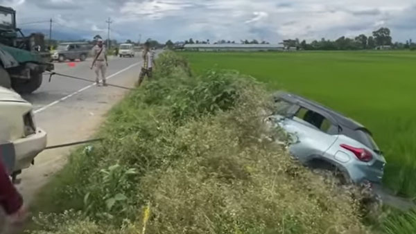 விபத்தில் சிக்கிய பாடகியின் டாடா பஞ்ச் கார்... ஹைலைட் என்னனா அவங்களுக்கு சின்னத ஒரு கீரல்கூட ஏற்படல!