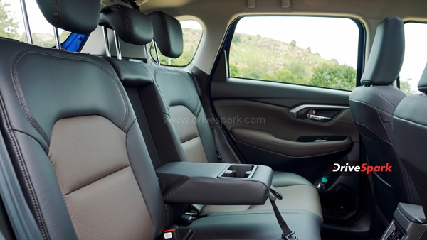 க்ரெட்டாவை தூக்கிச் சாப்பிடுமா டொயோட்டா ஹைரைடர் . . . இதோ ரிவியூவை படிங்க . . .