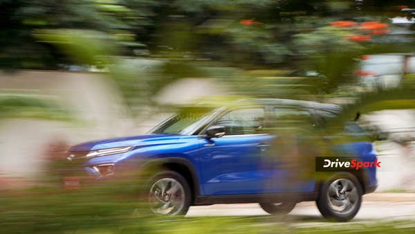 க்ரெட்டாவை தூக்கிச் சாப்பிடுமா டொயோட்டா ஹைரைடர் . . . இதோ ரிவியூவை படிங்க . . .