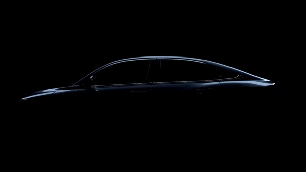 மீண்டும் யாரிஸ் காரை இந்தியாவிற்கு கொண்டுவருமா டொயோட்டா? புதிய மாடல் அறிமுகமாகுது!!