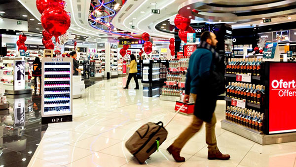 இனிமே போர் அடிக்காது . . . விமான நிலையத்தில் காத்திருக்கும் நேரத்தை ப் பயனுள்ளதாகக் கழிக்க செம டிப்ஸ் ! இனிமே போர் அடிக்காது . . . விமான நிலையத்தில் காத்திருக்கும் நேரத்தை ப் பயனுள்ளதாகக் கழிக்க செம டிப்ஸ் !