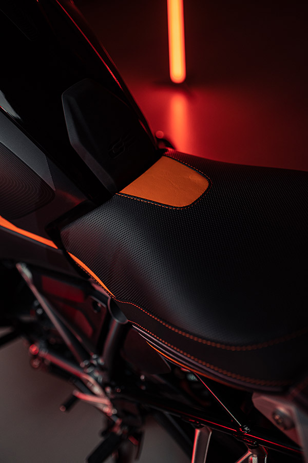 இந்தியர்களையே பொறாமை பட வச்சிட்டாங்களே! தரமான பைக்கை பிரெஞ்சுக்காரர்களுக்காக அறிமுகப்படுத்திய பிஎம்டபிள்யூ!