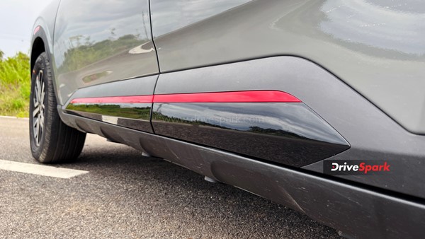 ஹூண்டாய் வென்யூ என்-லைன் கார் எப்படி இருக்கு? டிரைவிங் மோட்கள் எல்லாம் ஓகே!! முழு டெஸ்ட் டிரைவ் ரிவியூ