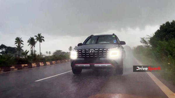 ஹூண்டாய் வென்யூ என்-லைன் கார் எப்படி இருக்கு? டிரைவிங் மோட்கள் எல்லாம் ஓகே!! முழு டெஸ்ட் டிரைவ் ரிவியூ