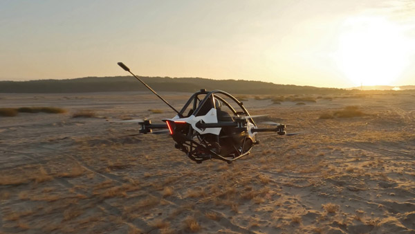 லைசென்ஸ் தேவையில்ல, ஓட்டுவதும் சுலபம்.. ஒரு யூனிட்டைகூட மிச்சம் வைக்காம எல்லா பறக்கும் இ-காரை வாங்கிய அமெரிக்கர்கள்!